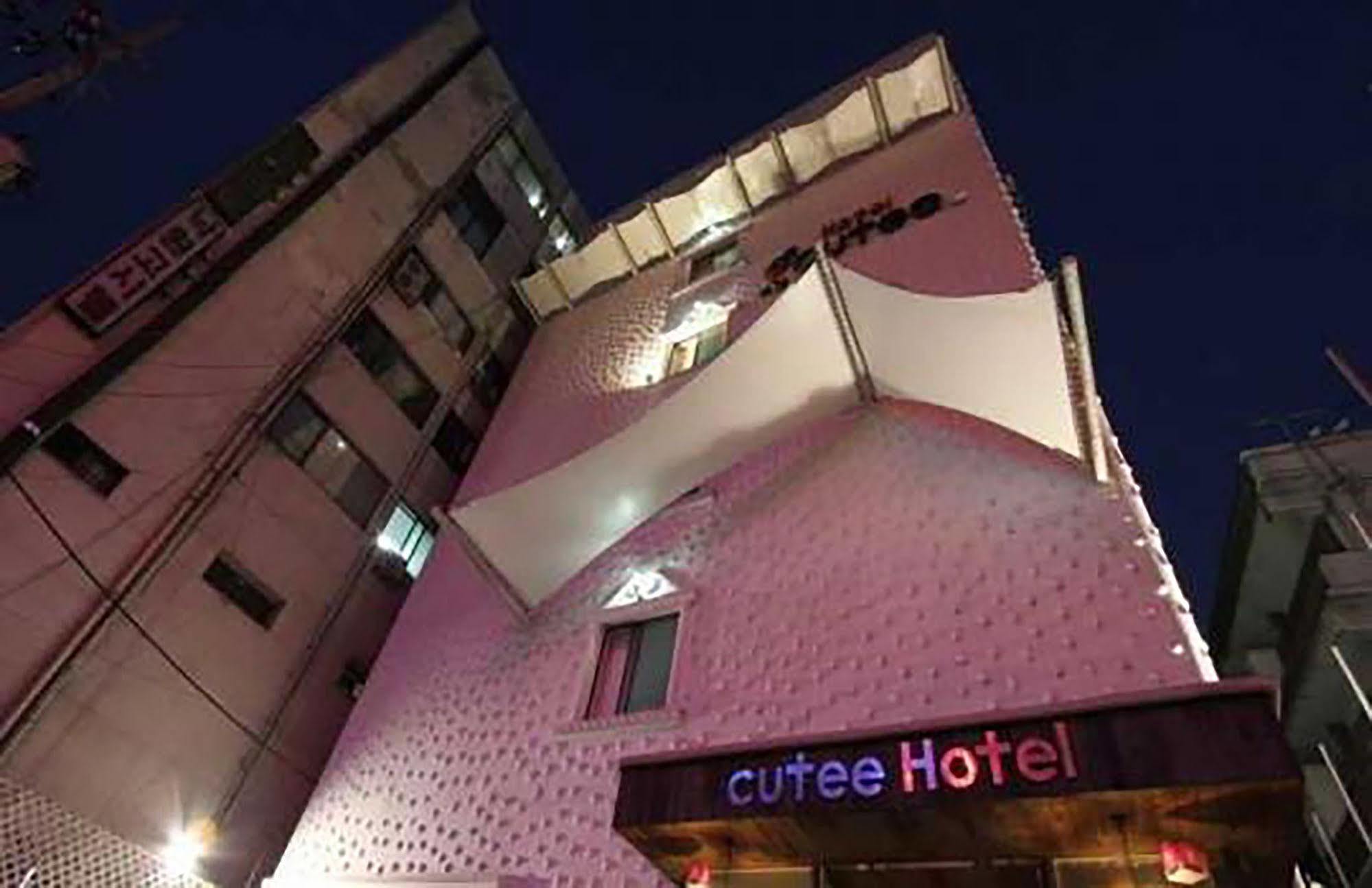 Cutee Hotel Seúl Exterior foto